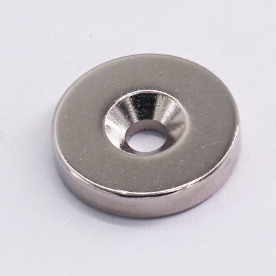 China Industrial Magnet Large Round Disc Countersunk Hole Neodymium NdFeB Magnets for sale