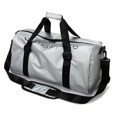 China Saco de duffel esportivo de cores vivas Saco de ginástica de nylon com alças de transporte ajustáveis à venda