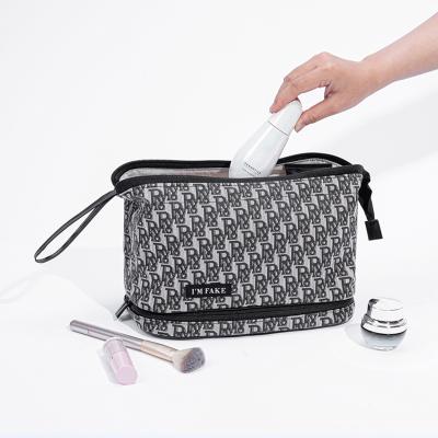 China Fashion Travel Toiletry Bag Men Women Waterproof Shaving Bag For Toiletries Accessories Storage Divider Handle For Cosmetics Brushes for sale