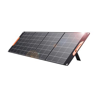 China Kuma 200W Portable Solar Panels with Kickstand 166mmx166mm Foldable Solar Panel Charger for sale