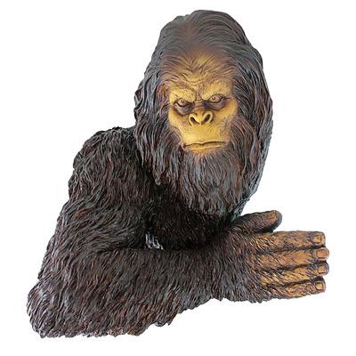 China Hot Sale Resin Gorilla Bigfoot Statue Africa Resin Garden Statue Garden Decor Statue Large for sale