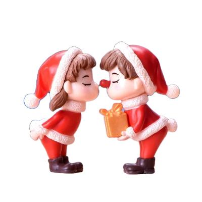 China Hot Selling China Resin Ornament Christmas Cartoon Character Figure Couple Decoration Doll for sale