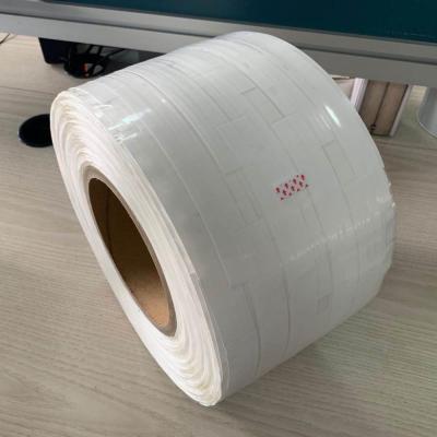 China Waterproof pre-prepared adhesive tape rolls in a cross-wound reel applied by Crowns Integrated Handle Applicator for sale