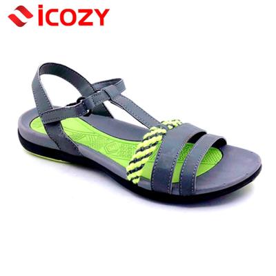 China Beautiful Rubber Beach Sandals Shoes Fashion Ladies Flat Shoes for sale