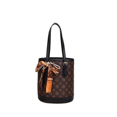 China Designer Cosmetic Bag High Quality Classic PU Woman Handbag Fashion Bucket Bag High Quality Classic Luxury Bag for sale