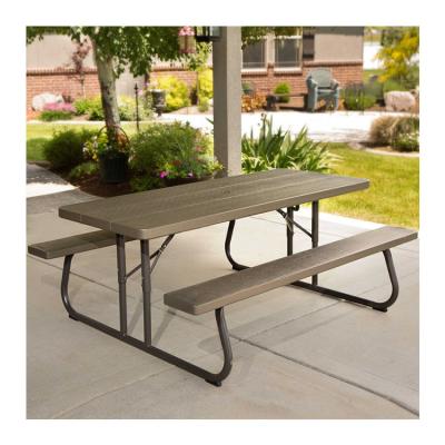 China Muebles para exteriores Mesa de picnic rectangular de 6 pies con sombrilla y sillas plegables en venta