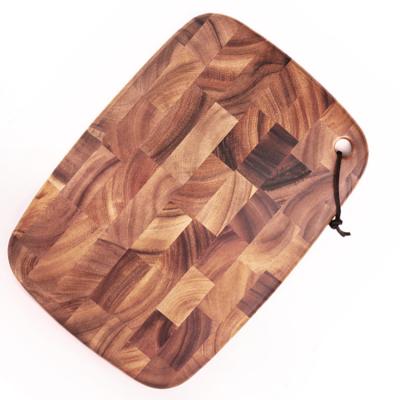 China Sustainable Fruit Crate Children's Board Home Hotel Auxiliary Board Customized Large Acacia Wood Bread Cutting Board for sale