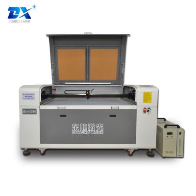 China Garment shops laser engraving cutting machine with cw3000 / cw5000 / cw5200 refrigerator for sale