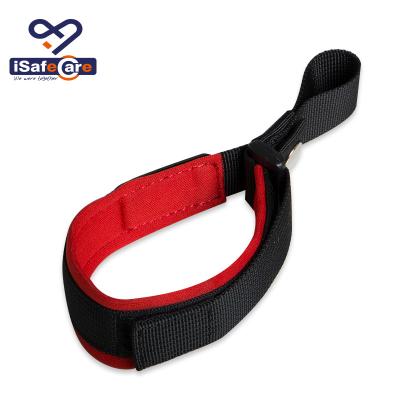 China 2022 New wholesale fast version dog tractor accessories automatic retractable dog walking wrist strap pet non-slip wrist strap for sale