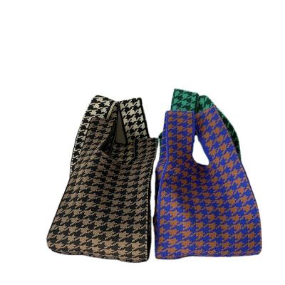 China Wholesale Handmade Knitting Plaid Knitted Power Saver Bags Mini Tote Crochet Woven Bag Accessories Knit Houndstooth Clutch Bag for sale