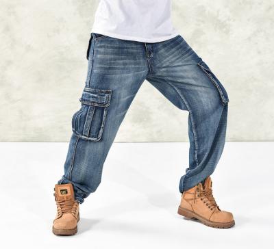 China Highest Quality Breathable Hip Hop Loose Fit Big Side Pockets Loose Denim Cargo Pants Men Multi-pocket Jeans Pants Boys for sale