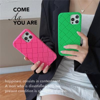 China Design Shockproof Luxury Silicone Lattice Armor Girl Soft Back Cover Phone Case For iphone 13 11 pro X max XR XS 7 8 plus 12 pro max for sale