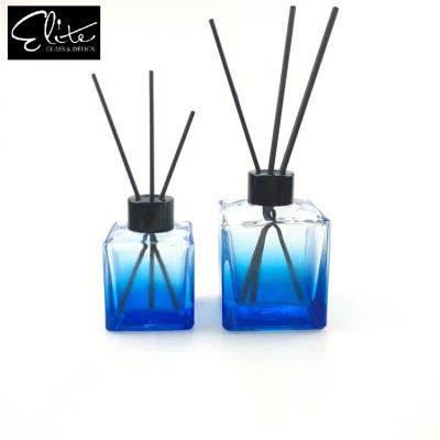 China Personal Care 100ml 150ml Square Glass Home Diffuser Reed Diffuser Bottle With Screw Cap for sale