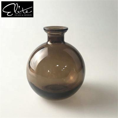 China Personal Care 250ml Colored Glass Sphere Shape Reed Diffuser Bottle With Sticks for sale