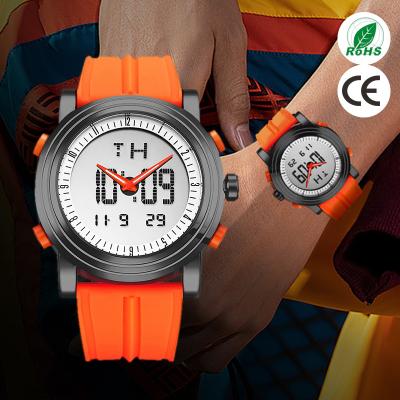 Cina Small MOQ Custom Logo Watches Men's Digital Watch Chronograph Wristwatches Waterproof Quartz Sports Watch in vendita