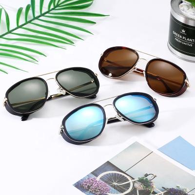 China Okey Unisex Vintage Sunshades Eyewear Retro Sun Glasses China Retro Polarized Sunglasses With Side Shield for sale