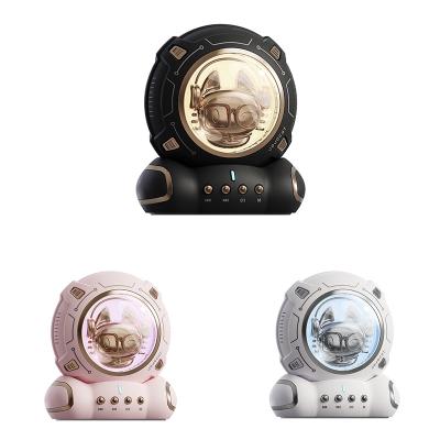 China Digita Speaker J20 Cute Space Astronaut Cat Gift Mini Woofer Home Bedroom Wireless Decorations for sale