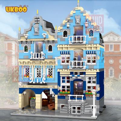 China Building Toy UKBOO 3016 Pcs Building Blocks Bricks Kids Christmas Toys Gifts Legoinglys Market Street Moc European Street View for sale