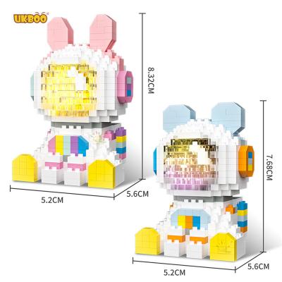 China DIY TOY Free Shipping UKBOO Diamond Particles Space Luminous Astronaut Annie Andy Assembled Building Blocks for sale