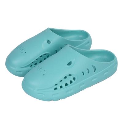 China Shock-absorbing A generation of shark slippers for men and women wave couple summer garden cave shoes Amazon foreign trade sandals for sale