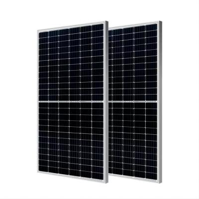 Cina pannello solare bifaciale al silicio monocristallino 132 celle 560W-580W per sistema di energia solare in vendita