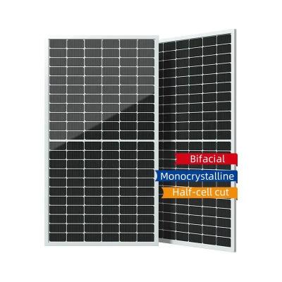 Chine Panneau solaire à demi-cellule monocristallin au silicium 580w 585w 590w 595w 600w 605w 610w CanadianSolar 120 cellules à vendre