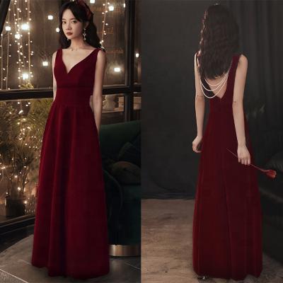 China New Autumn Red Evening Dresses Elegant halter bead long anti-static evening dress hot bridal night dress for sale