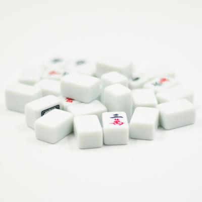 China Small Hand Rub 24mm Acrylic Hand Rub 24mm Mini Mahjong Set Ivory White Portable Traveling 88 Pcs for sale