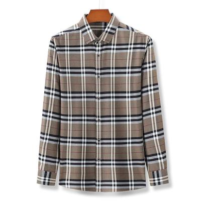 China This is the 2021 Dong Niu new autumn middle-aged casual men's plaid large jackets comfortable cardigan and older shirt C2156 for sale