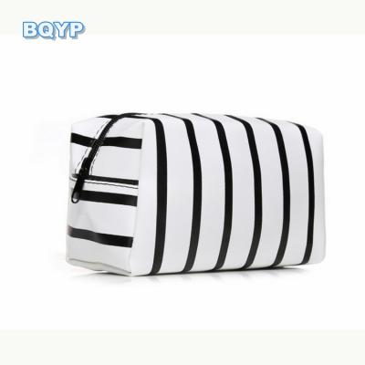 China Lady In Stock Wholesale PU Leather Lady Handbag Sets Colorful Stripes Cosmetic Bag for sale