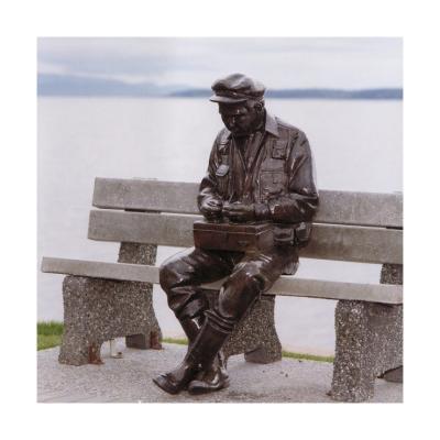 China Hot Europe Outdoor Life Size Bronze Figure Statue Old Selling Man By The Sea for sale