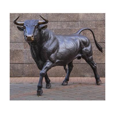 China Europe Customized Bronze Metal Bull Statue For Outdoor Decor for sale