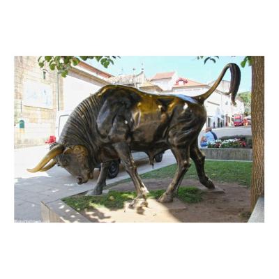 China High Quality Europe Large Art Cast Metal Brass Bison Statue Garden Decor for sale