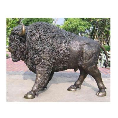 China Modern Sculpture American Bison Statue Bronze Sculpture Garden Art In Europe for sale