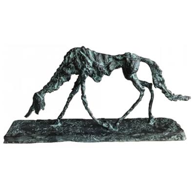 China Modern Abstract Famous Sculpture in Europe Art Brass Statue Bronze Dog by Giacometti for sale