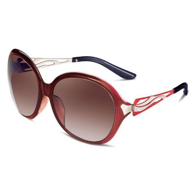 China Fashion Sunglasses Cool Beautiful TR Beach Polychromatic Sunglasses For Shading for sale