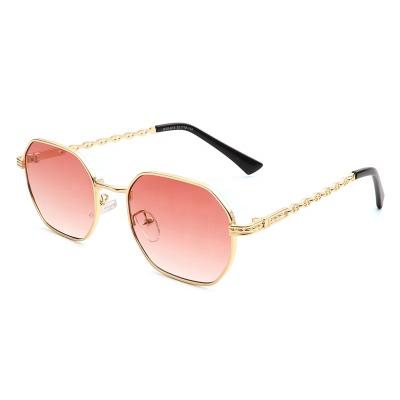 China Vintage Metal Sunglasses Fashion UV400 Small Multicolor Unisex Gradient Metal Sunglasses Square Sunglasses for sale