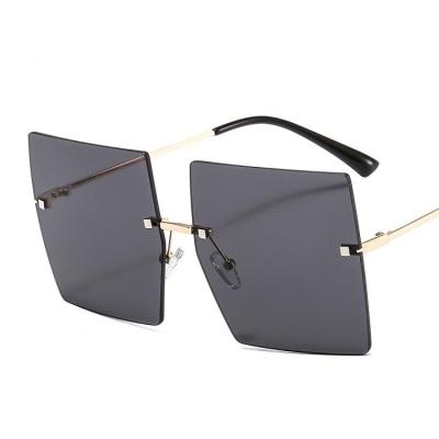 China Luxury Trendy Square Sunglasses Frameless Women Fashion Sun Glasses Drop Sun Glasses 2021 for sale