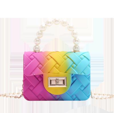 China Fashion 2021 New Women PVC Mini Spray Lacquer Pearl Handle Jelly Bag Environmental Colorful Cross - Body Bags For Girls Shopping Tote Bags for sale