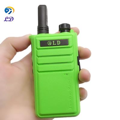 China Walkie talkie for kids high quality walkie talkie for KIS LD-999 woki toki mini UHF talking movies radio for sale