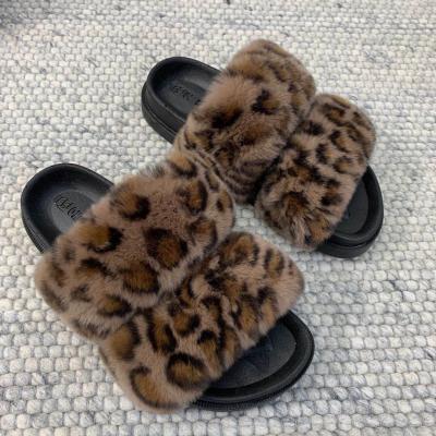 China High quality fashion trend for lady rabbit fur fashion soft and fluffy slides new style slippers for sale