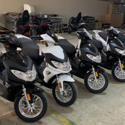 China Eco Friendly E Mobility High Speed ​​Low Noise 90km/h 2 Seat Electric Smart Scooter Motorcycle Wholesale 72V50Ah for sale