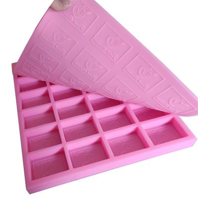 China Sustainable 24 Cavities Custom Rectangle Bar Soap Mold with Logo Personalized Silicone Molds with Lids for Natural Soap Making for sale