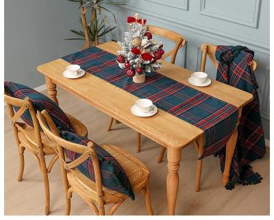 China Square Ends Plaid 2022 Hot Selling Pattern Table Runner Christmas Party Table Runner For Decor for sale