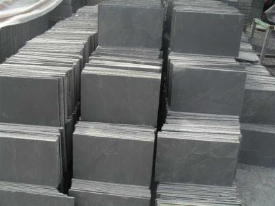 China Teja negra natural de la piedra de la pizarra, tejas partidas de la pizarra para el piso 150*600m m 180*350m m en venta