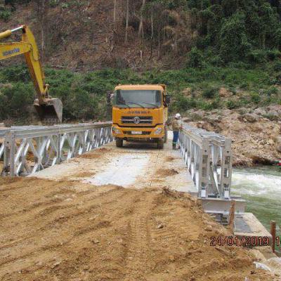 China Steel Structure Bridge Bailey Bridge With Pedestrian Sidewalk Galvanizing for sale