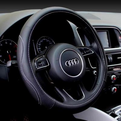 China Durable Premium Leather Car Steering Wheel Covers Breathable Anti - Slip Odorless for sale