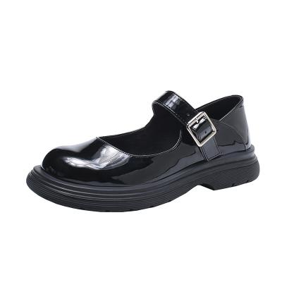 China Stylish Retro Fashion Trend Soled Thick Soled Patent Leather Small Leather Shoes for sale