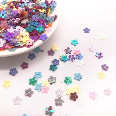 China 10g abrasion resistance bag sequins beaded sequins flower coloful squins for sale