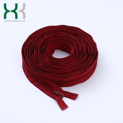 China HH Brand High Quality Auto Lock Long Chain Nylon Zipper Slider Factory for sale